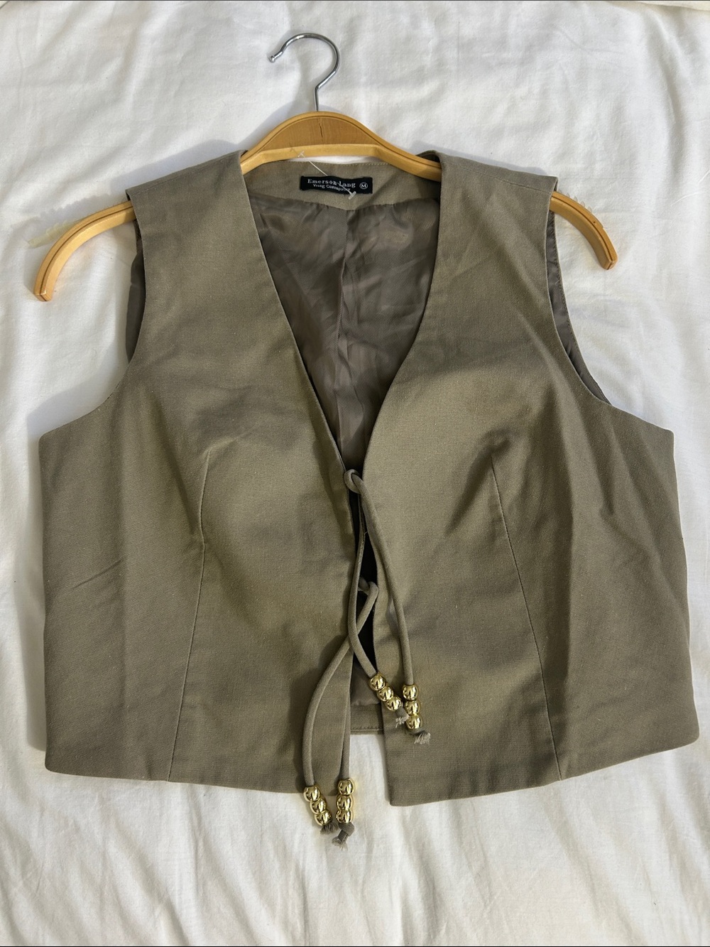 🆕 Emerson Lang Young Contemporary Olive Green Open/Tie Vest. NWOT